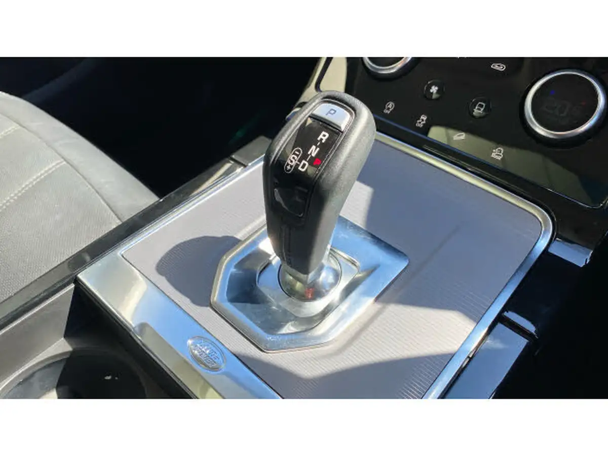 2020-land-rover-range-rover-evoque-20-p200-s-200bhp-big-12