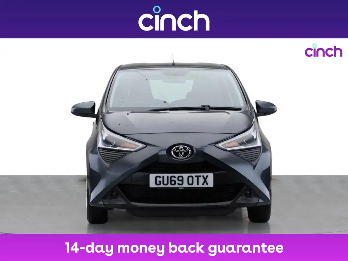 2019-toyota-aygo-10-vvt-i-x-play-big-1
