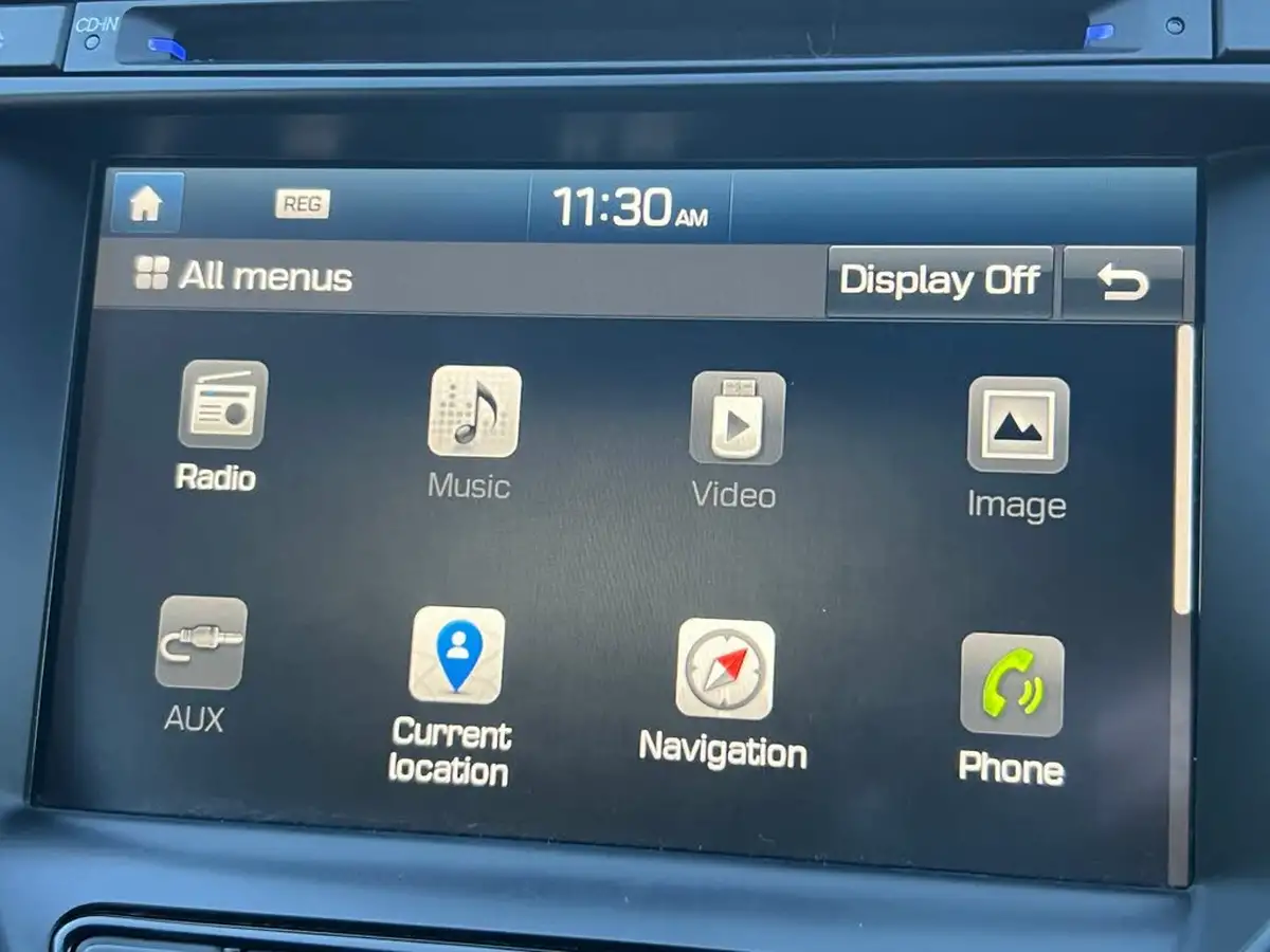 2015-hyundai-i40-17crdi-se-nav-141ps-estate-5d-big-45