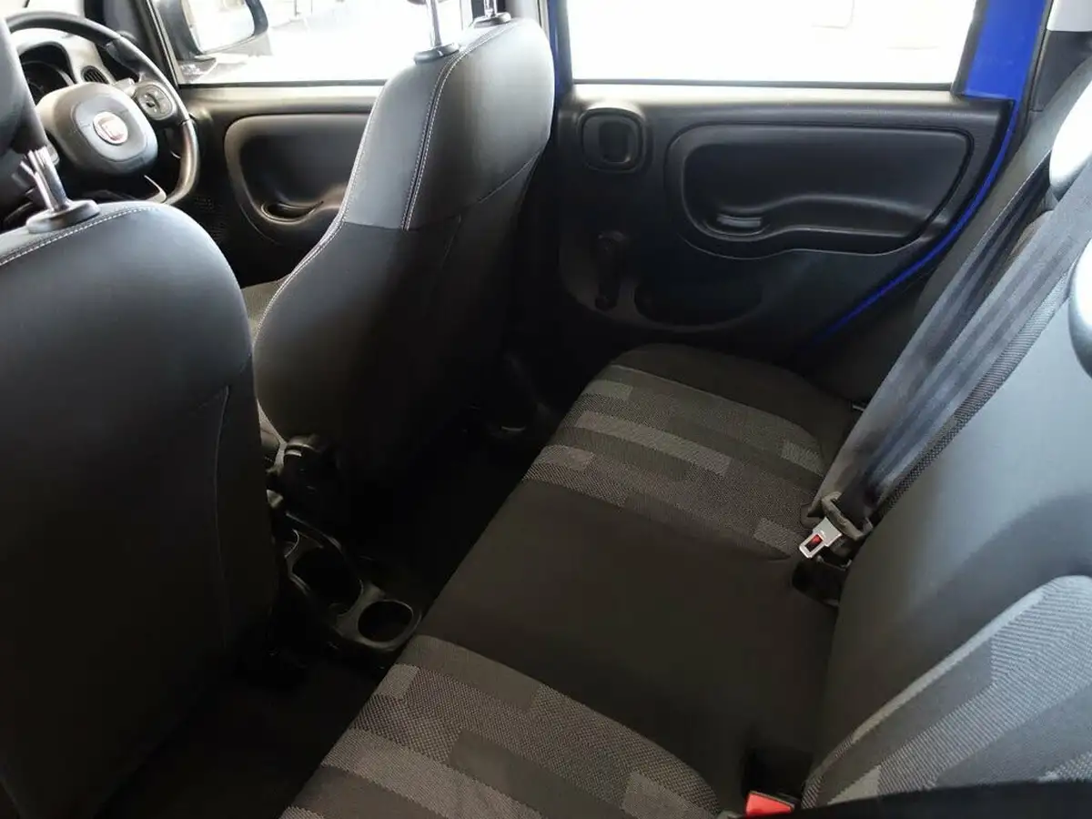 2018-fiat-panda-12-city-cross-ss-big-15