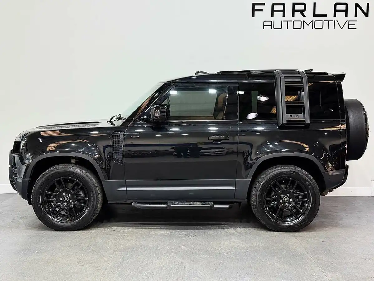 2022-land-rover-90-defender-30-d250-hse-big-17