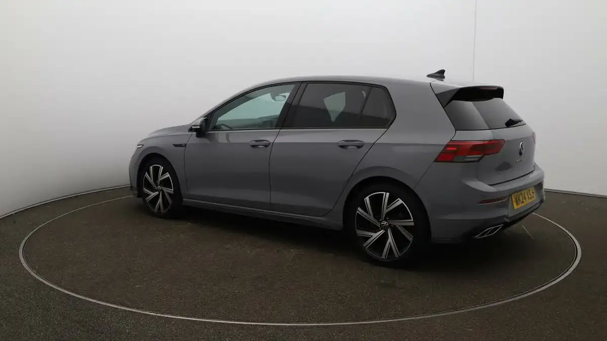 2024-volkswagen-golf-15-etsi-r-line-evo-hatchback-big-28