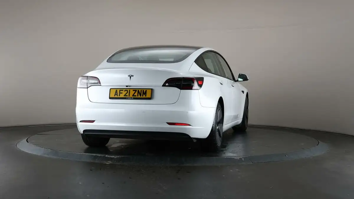 2021-tesla-model-3-e-standard-plus-big-62