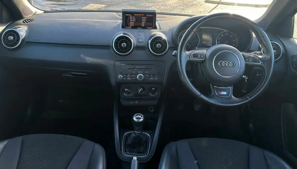 2012-audi-a1-16td-s-line-sportback-5d-big-7