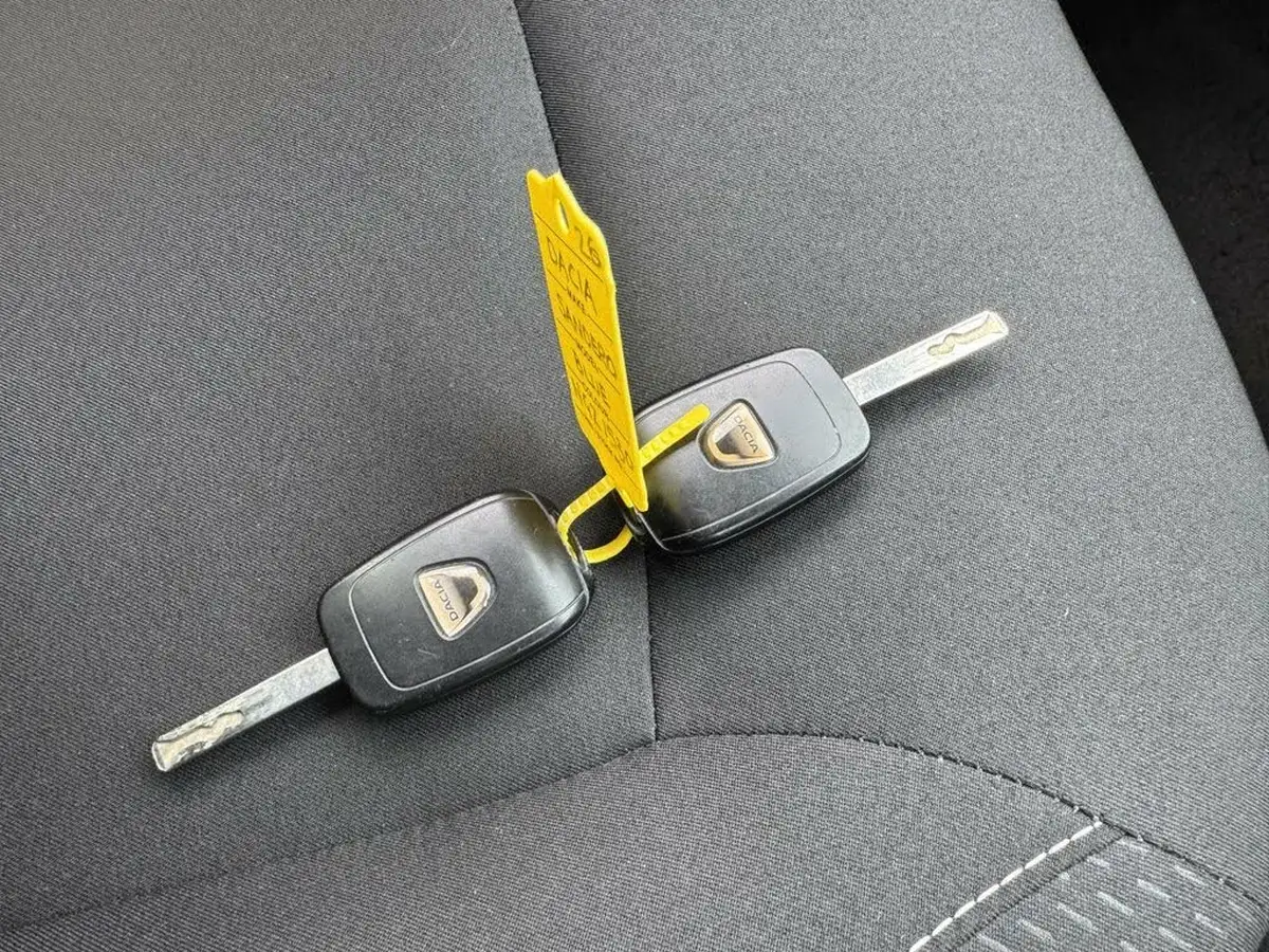 2019-dacia-sandero-10-sce-essential-big-37