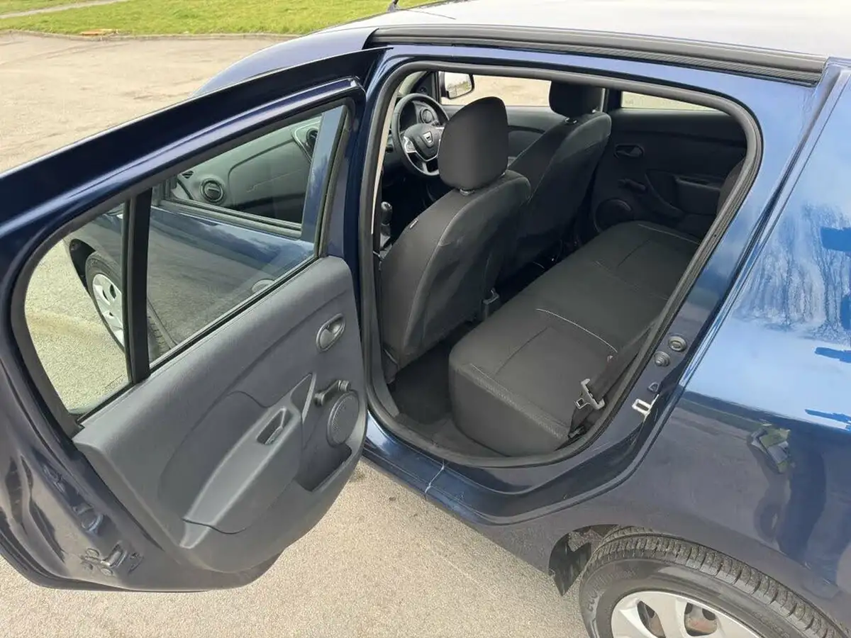 2019-dacia-sandero-10-sce-essential-big-16