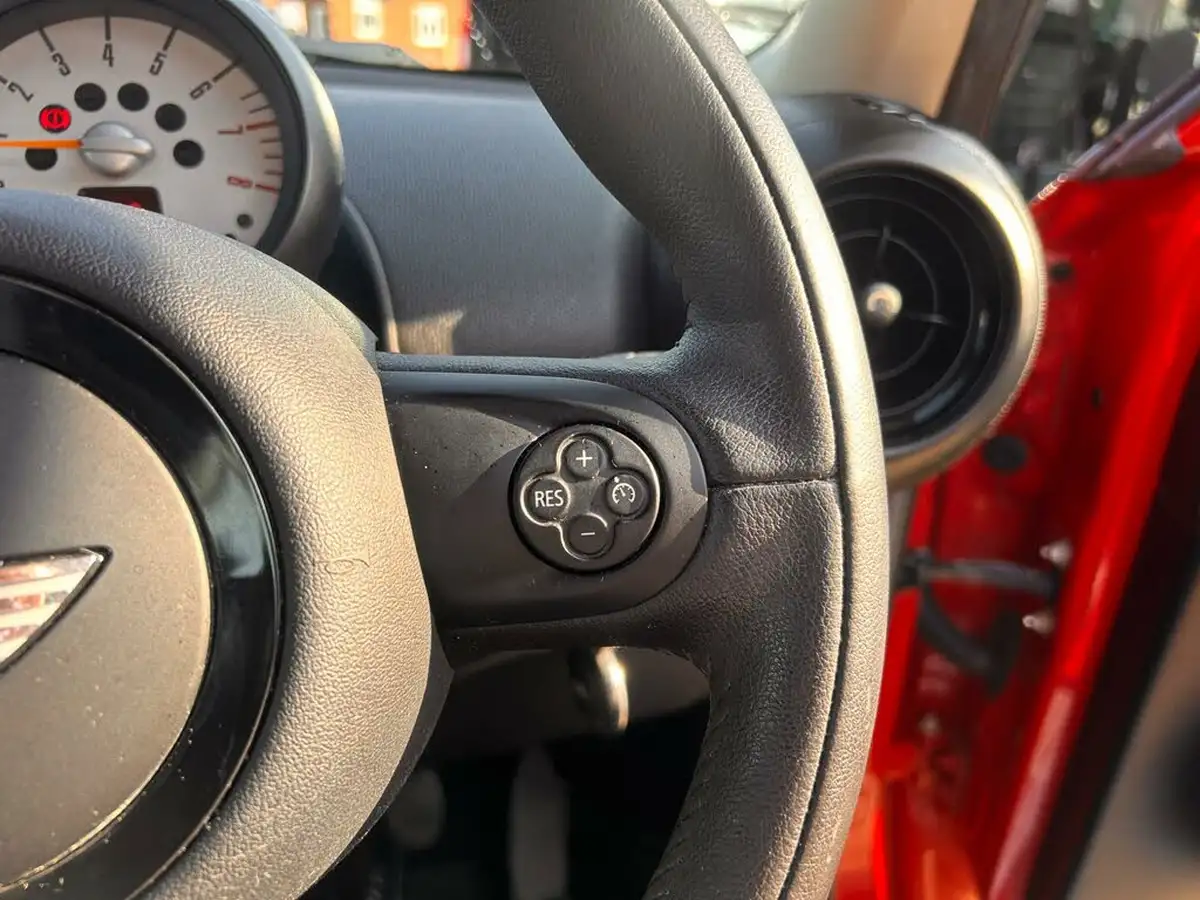 2014-mini-countryman-16-cooper-pepper-big-40