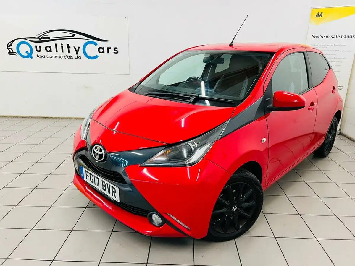 2017-toyota-aygo-10-vvt-i-x-style-71bhp-big-0
