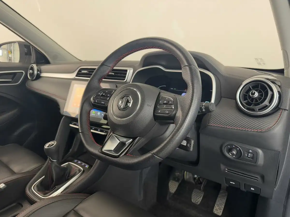 2023-mg-zs-suv-15-vti-tech-exclusive-big-23