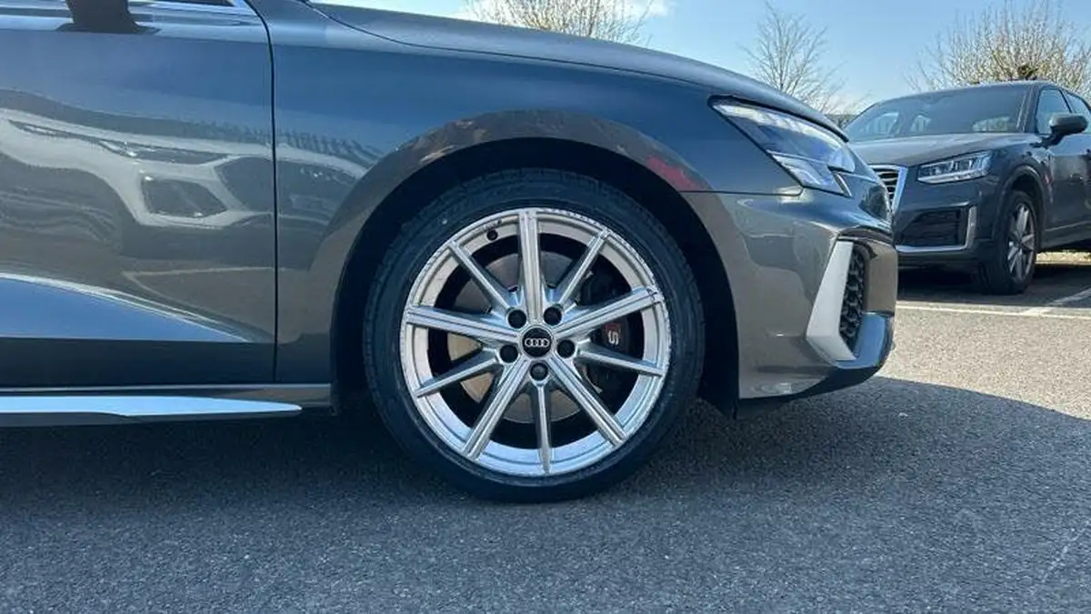 2022-audi-s3-20-tfsi-sportback-5d-big-4
