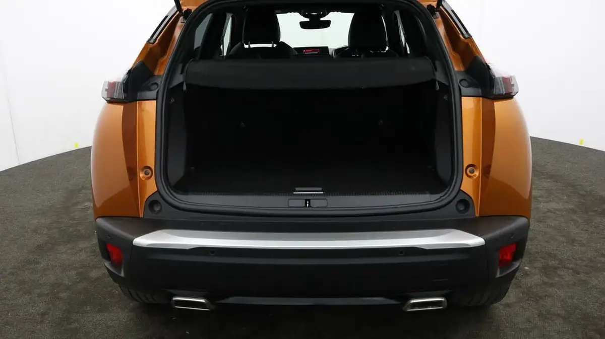 2021-peugeot-2008-suv-12-puretech-gt-premium-155bhp-eat8-big-16
