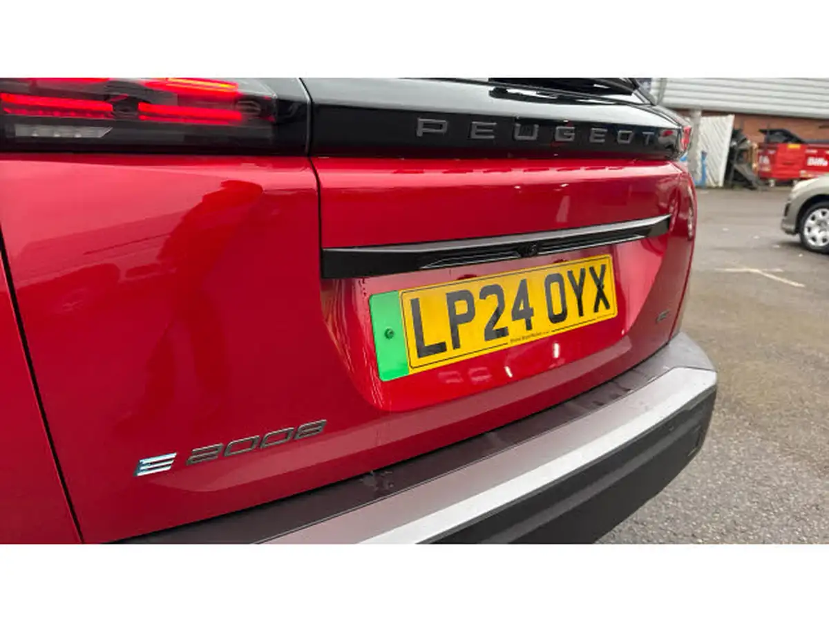 2024-peugeot-2008-suv-e-gt-136ps-50kwh-big-21