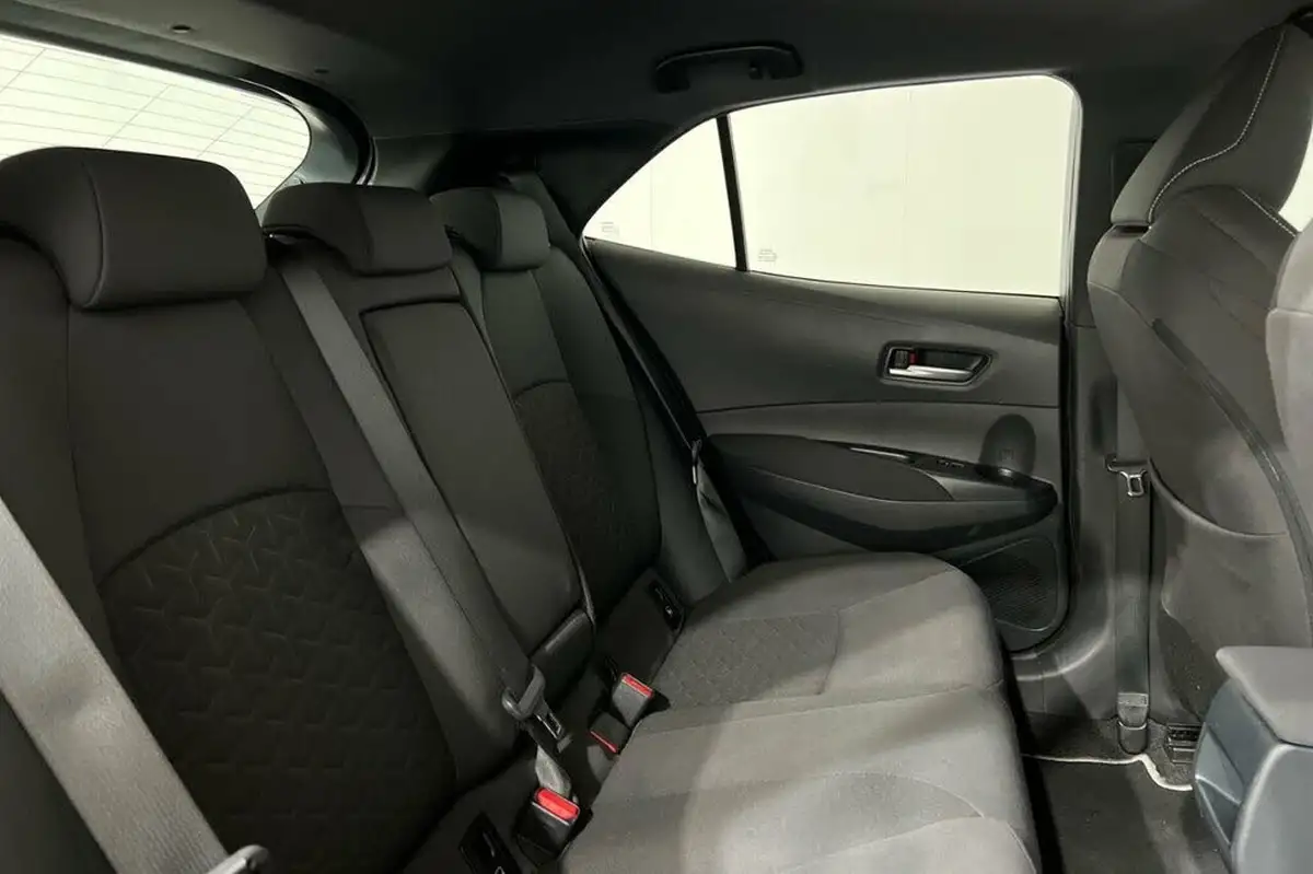 2020-toyota-corolla-18-vvt-i-icon-tech-spare-wheel-hatchback-5d-big-18