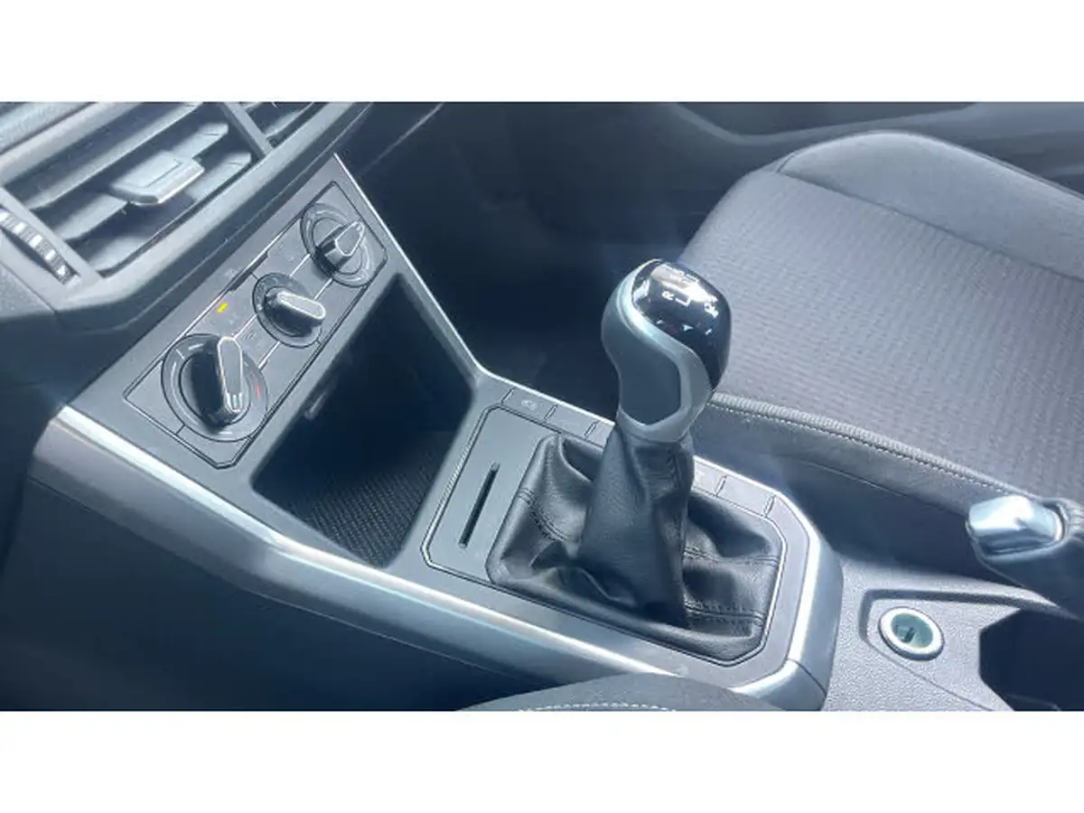 2023-volkswagen-polo-10-tsi-life-big-12
