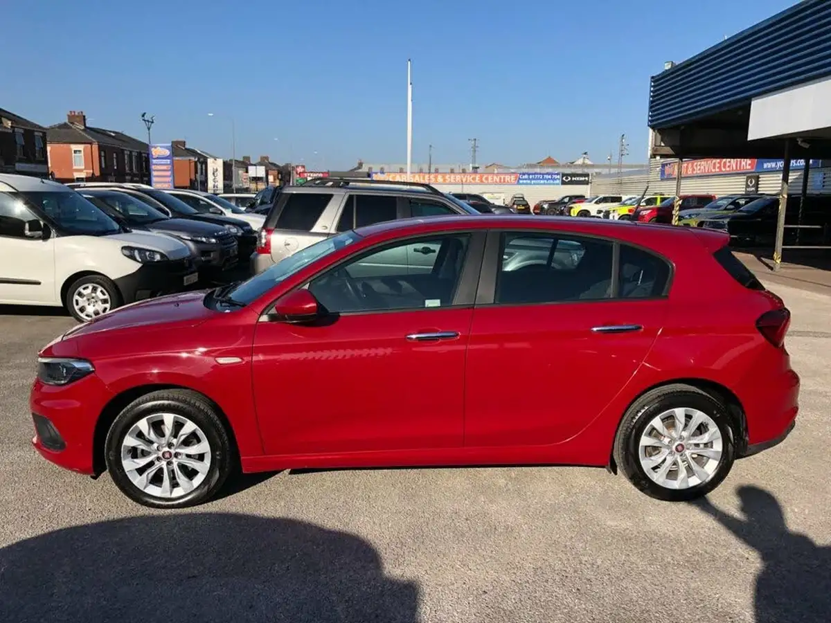 2016-fiat-tipo-16multijet-ii-easy-plus-hatchback-big-7
