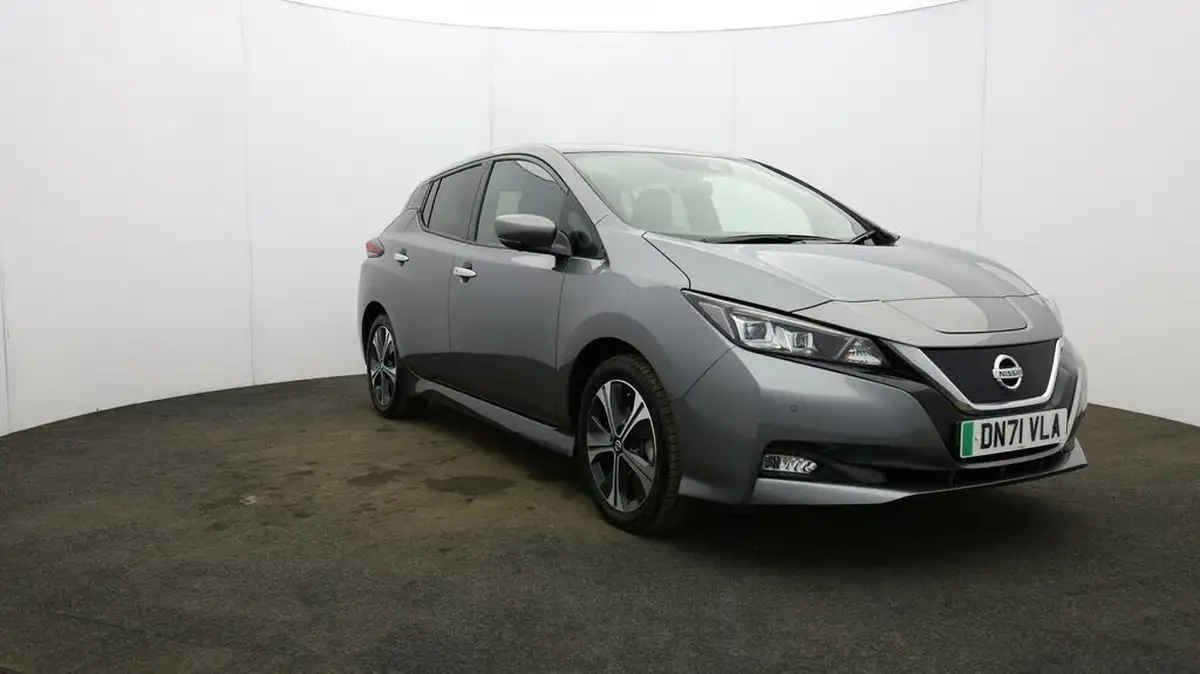 2021-nissan-leaf-e-tekna-big-38
