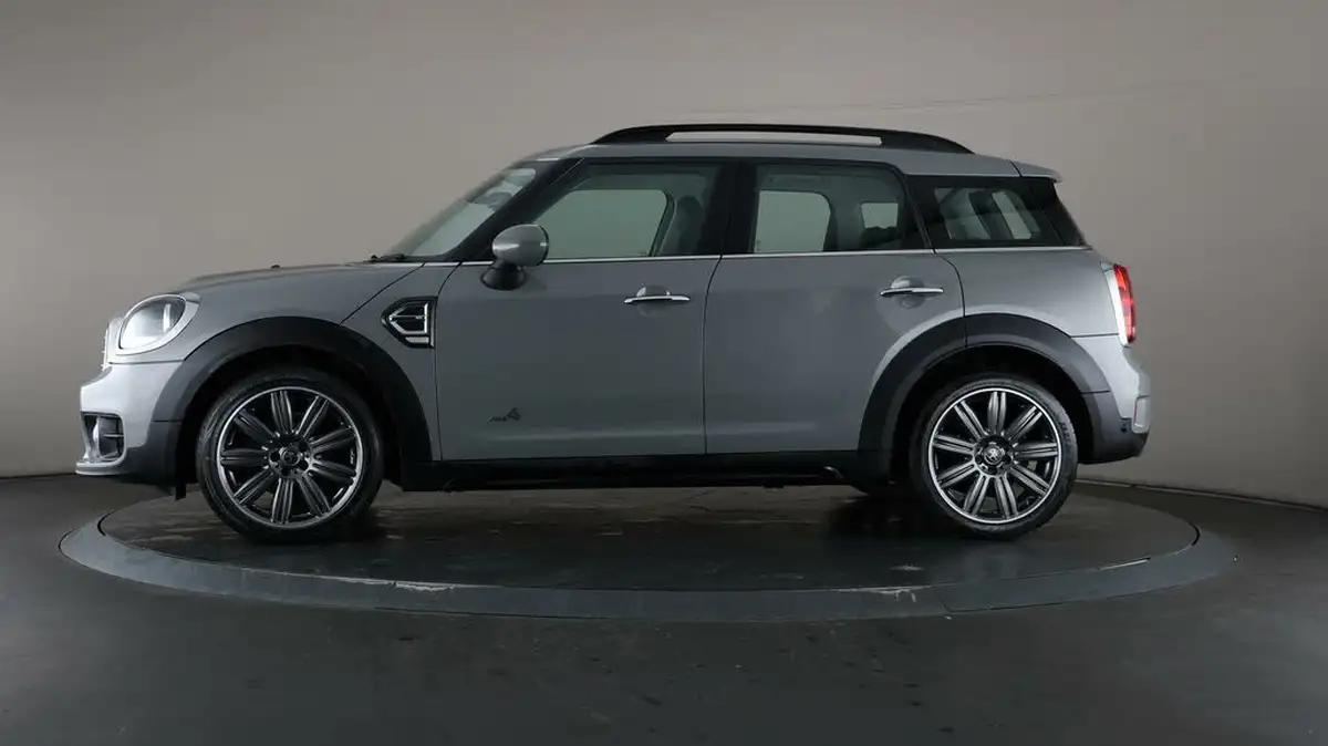 2019-mini-countryman-15-cooper-exclusive-all4-big-31