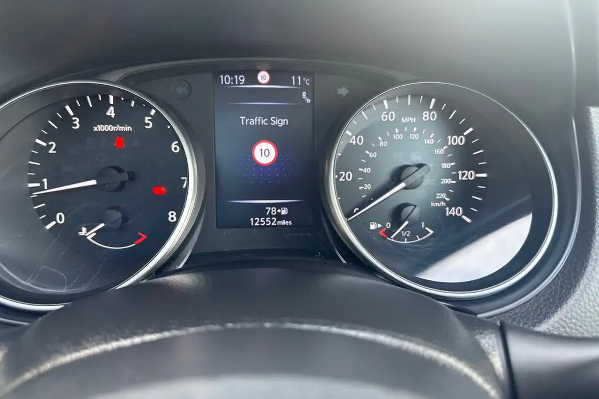 2018-nissan-qashqai-13-dig-t-n-connecta-160ps-big-36