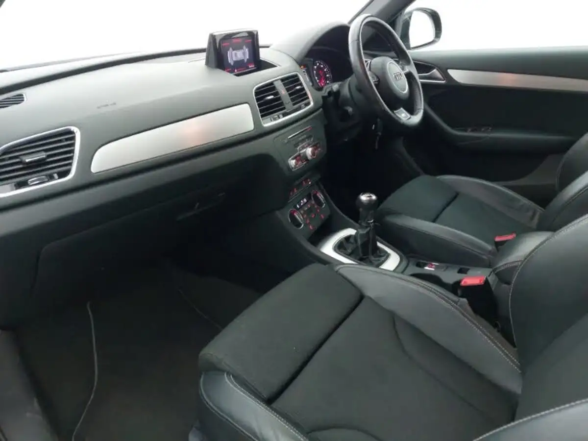2017-audi-q3-14-tfsi-s-line-edition-big-4
