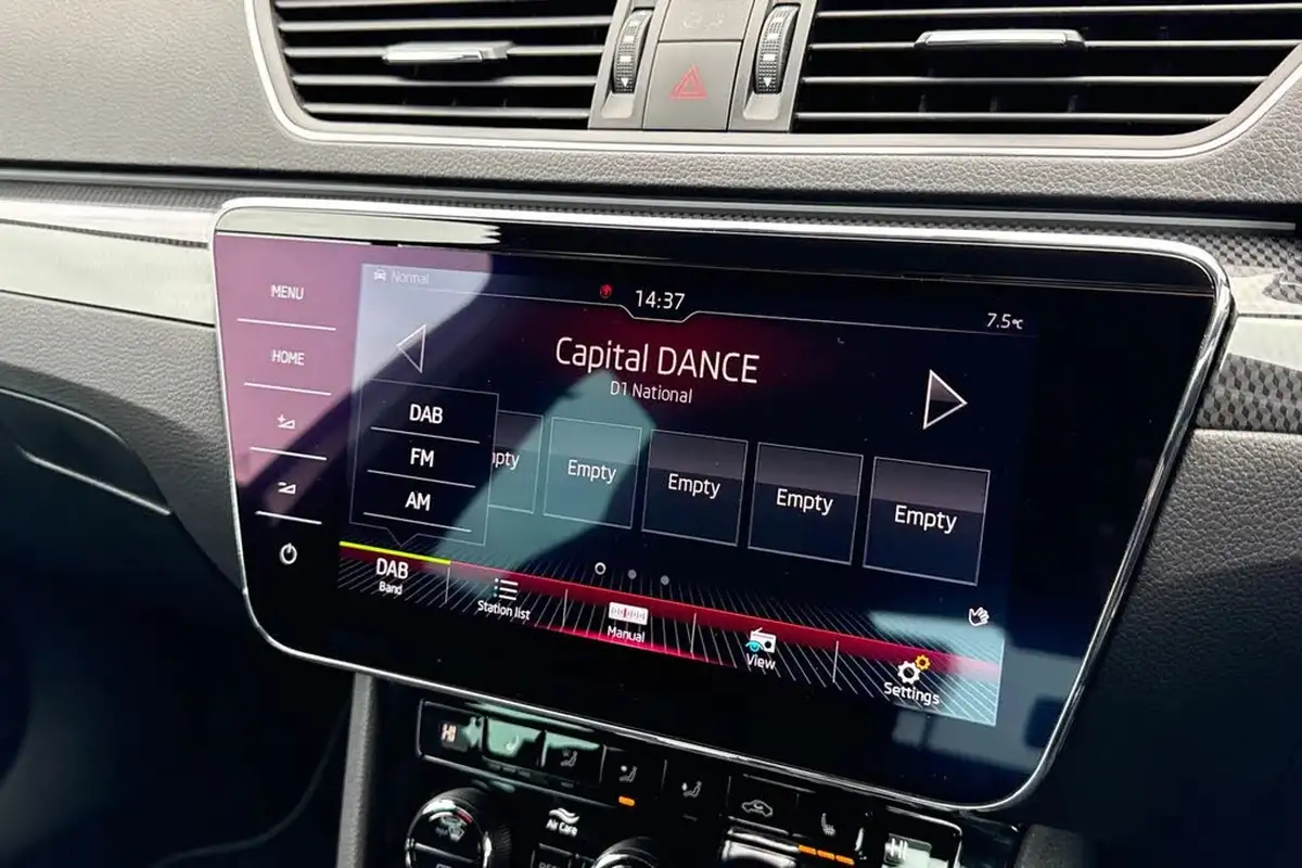 2019-skoda-superb-20tdi-sportline-plus-190ps-hatchback-dsg-big-49