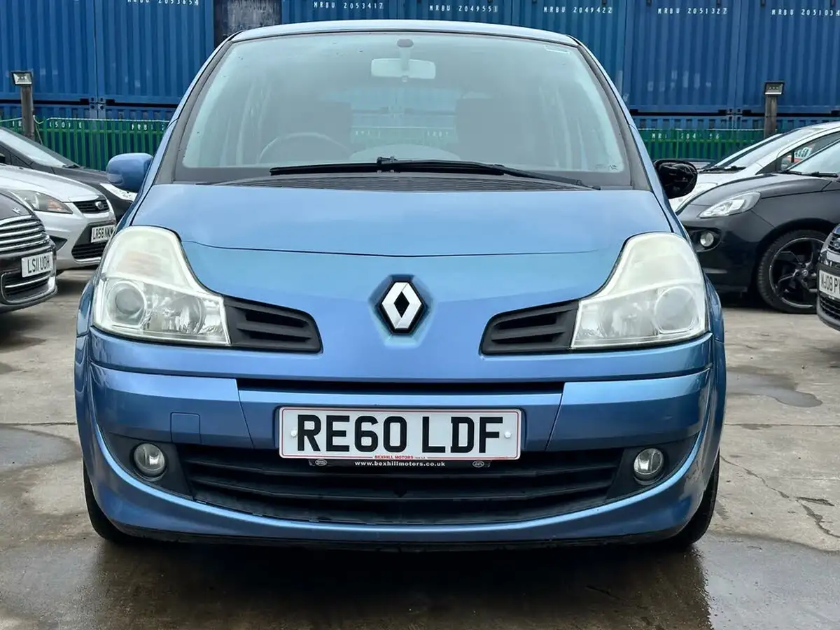 2010-renault-grand-modus-16-dynamique-big-10