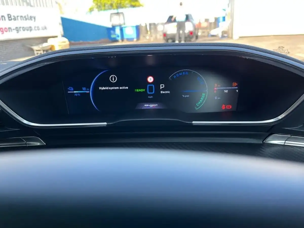 2024-peugeot-508-sw-16-puretech-allure-big-23