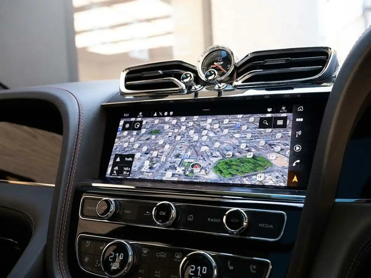 2023-bentley-bentayga-40-v8-big-29