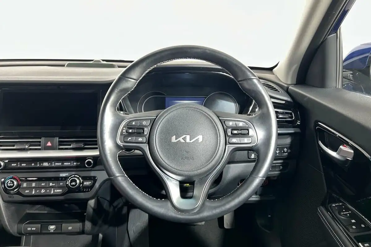 2022-kia-niro-ev-e-3-big-20