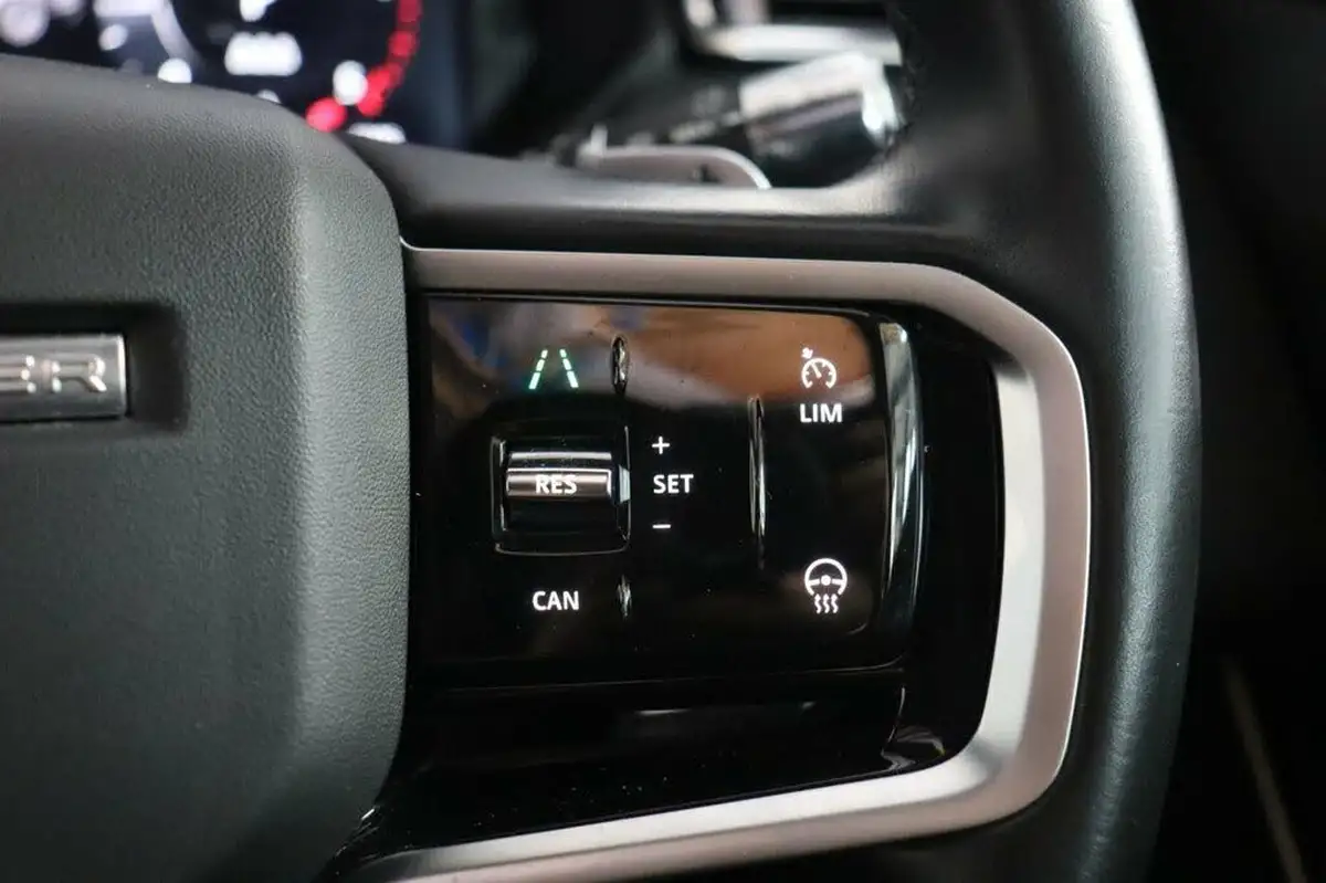 2021-land-rover-range-rover-velar-20-d200-velar-edition-big-33