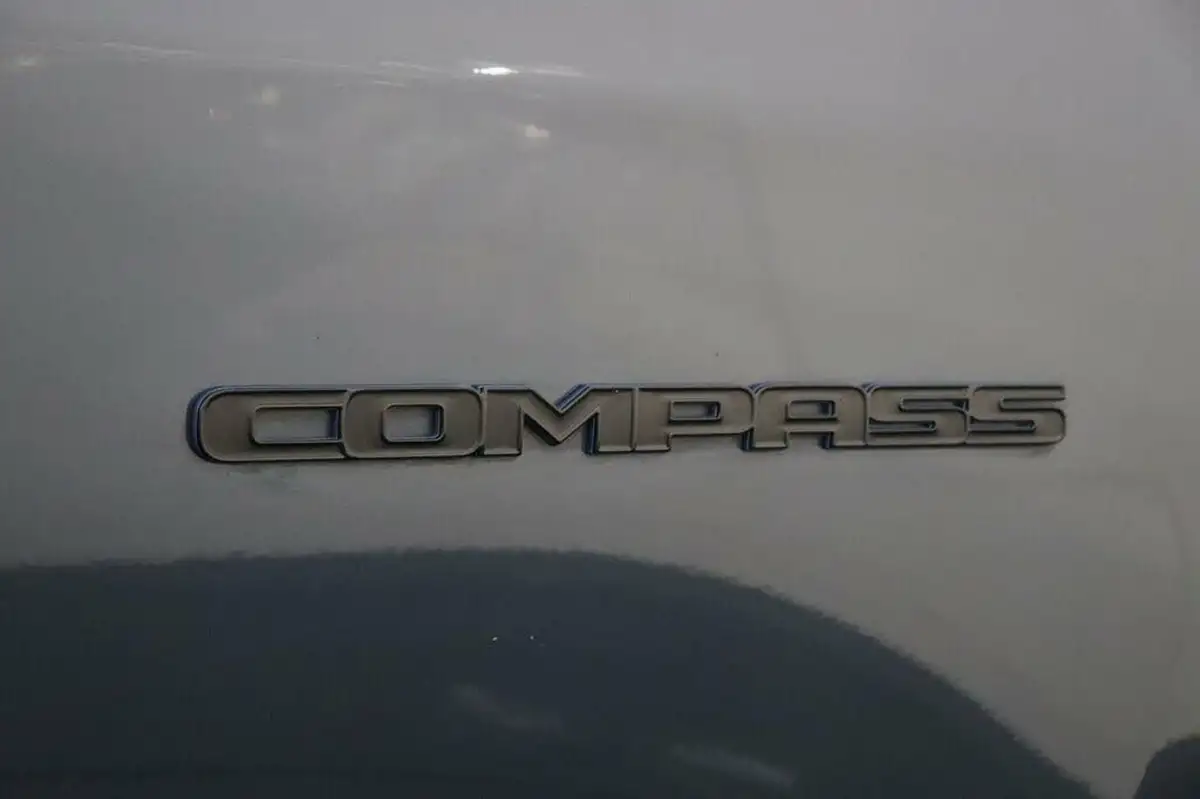 2022-jeep-compass-13-gse-trailhawk-big-17