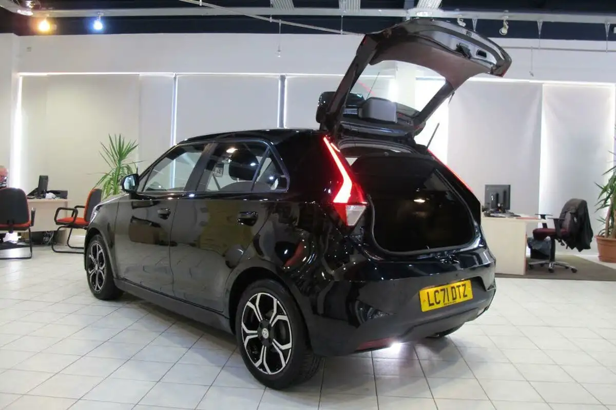 2022-mg-mg3-15-vti-tech-exclusive-nav-big-55