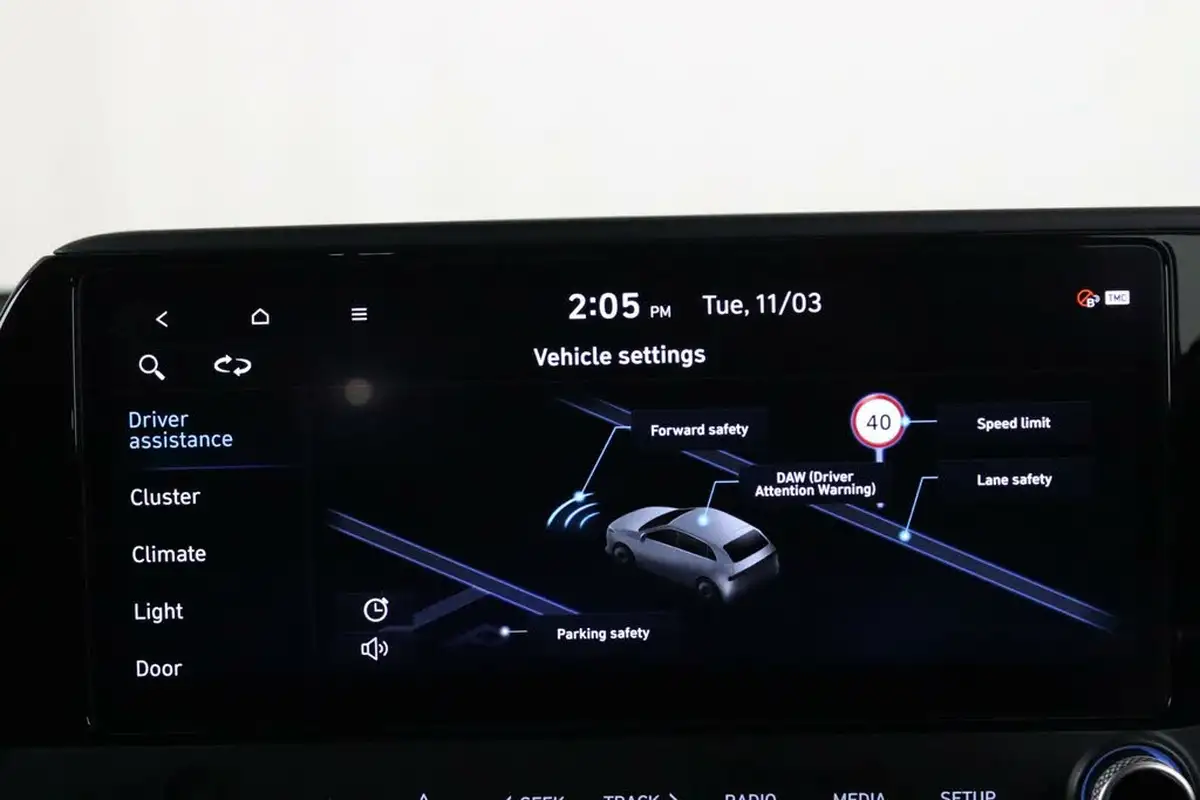 2023-hyundai-bayon-10-t-gdi-premium-100ps-dct-big-32