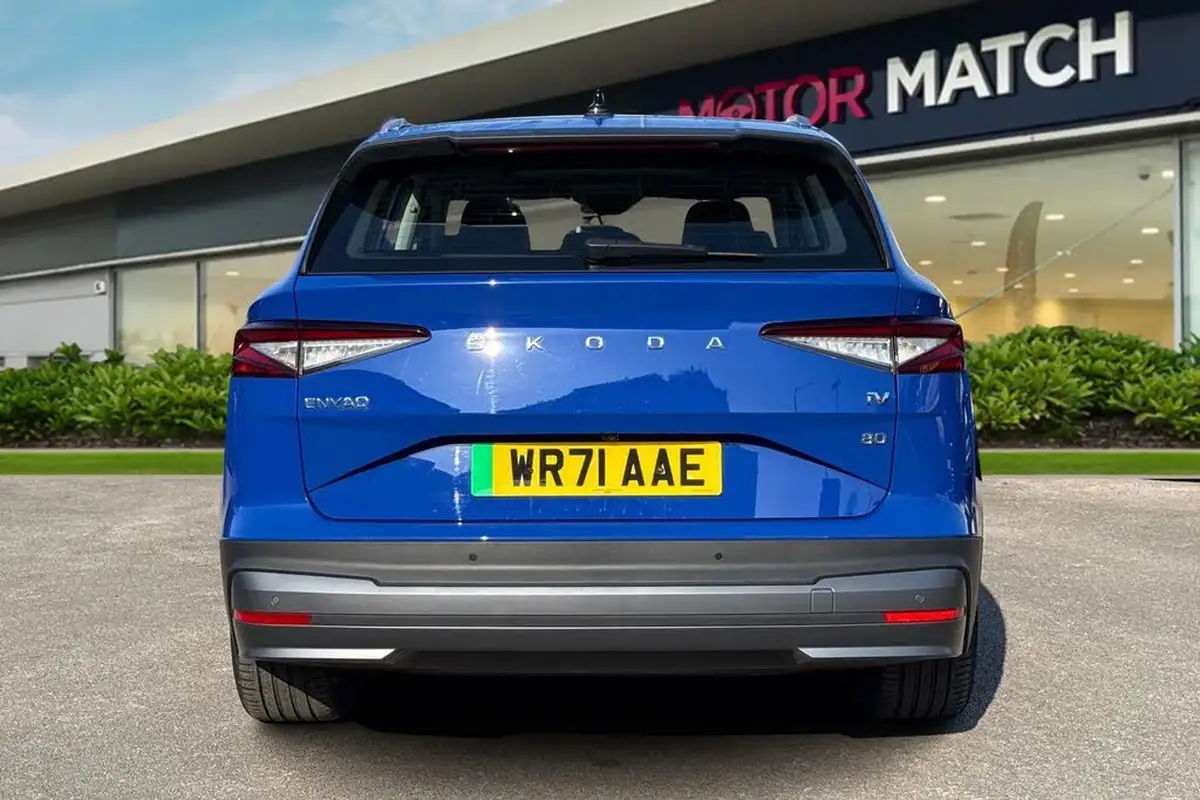 2022-skoda-enyaq-e-80-82-kwh-big-3