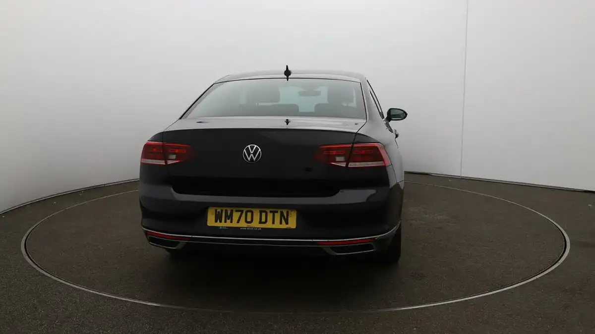 2021-volkswagen-passat-14-tsi-gte-saloon-4d-big-48