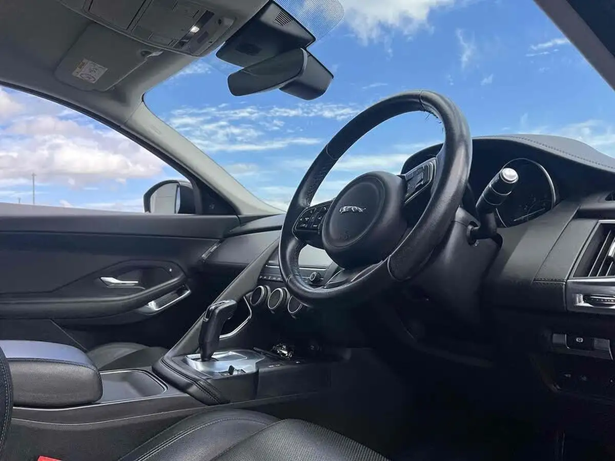2018-jaguar-e-pace-20-i4-s-ss-big-21