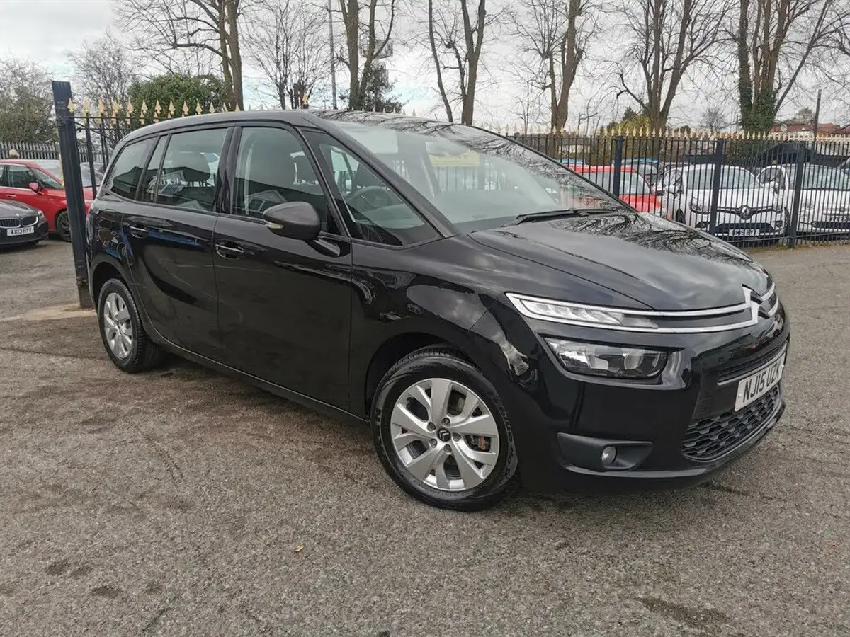 2015-citroen-grand-c4-picasso-16e-hdi-vtr-115ps-ss-etg6-big-0