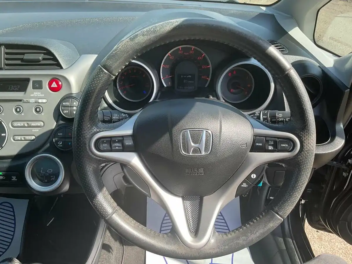 2010-honda-jazz-14-ex-big-21