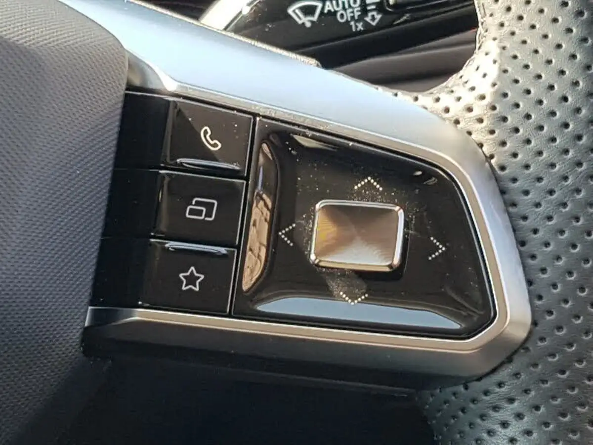 2024-mg-hs-15t-gdi-trophy-273ps-plug-in-hybrid-1496cc-auto-big-15