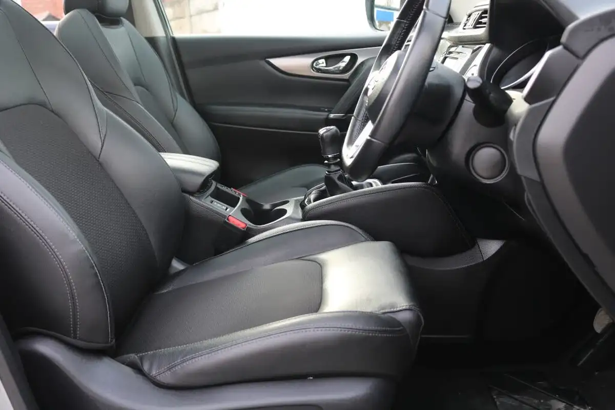 2019-nissan-qashqai-13-dig-t-tekna-140ps-big-23