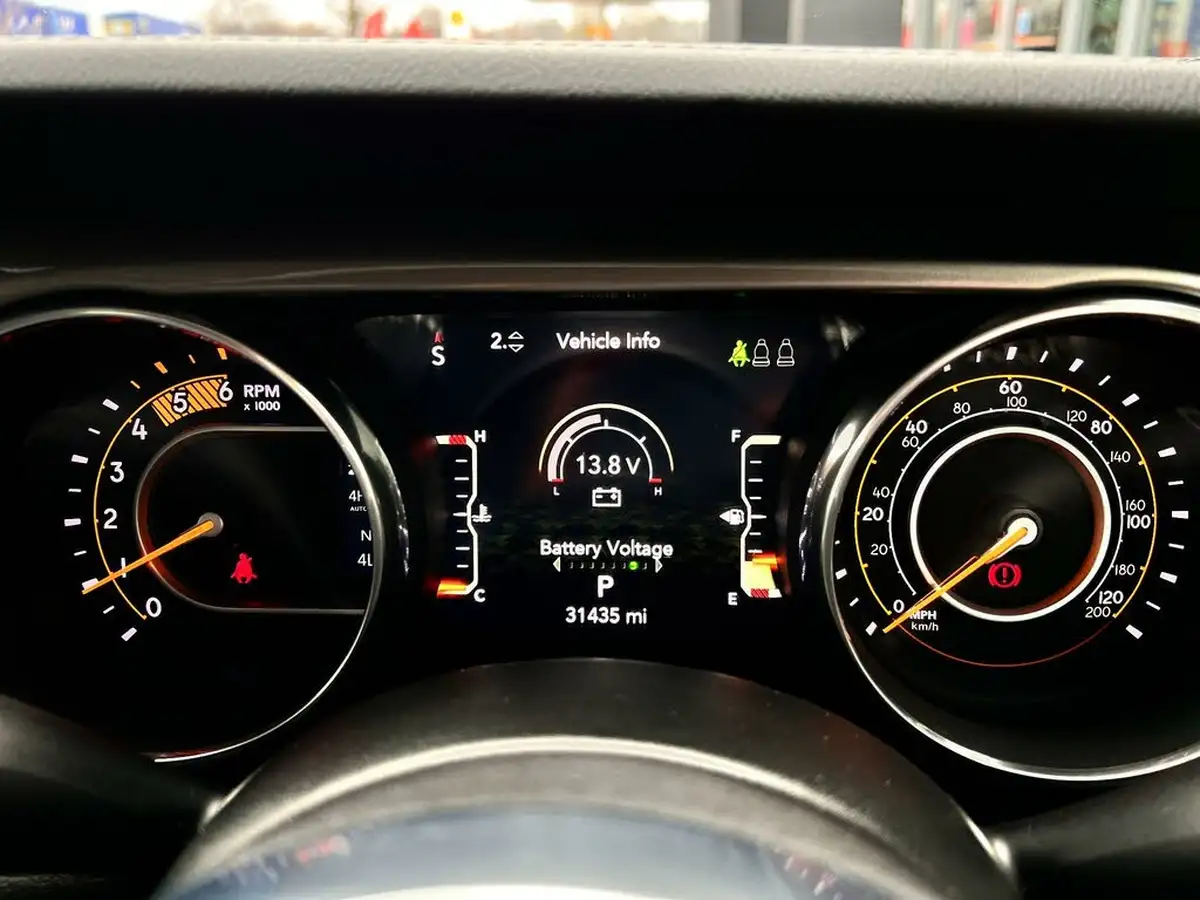2020-jeep-wrangler-22-multijet-ii-sahara-hard-5d-big-38