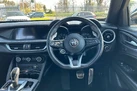 2022-alfa-romeo-stelvio-20-veloce-small-18