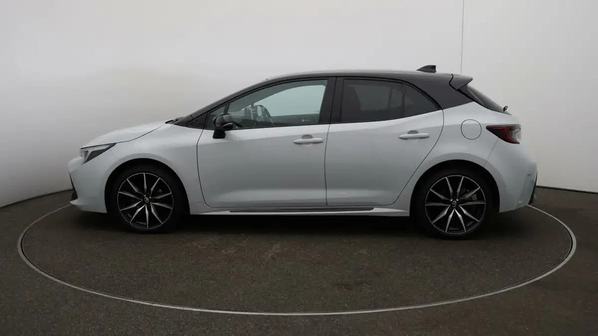 2023-toyota-corolla-18-vvt-i-gr-sport-138bhp-hatchback-big-57