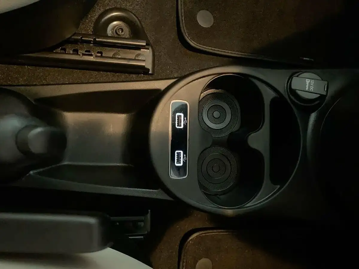 2021-fiat-500-10-dolcevita-big-23