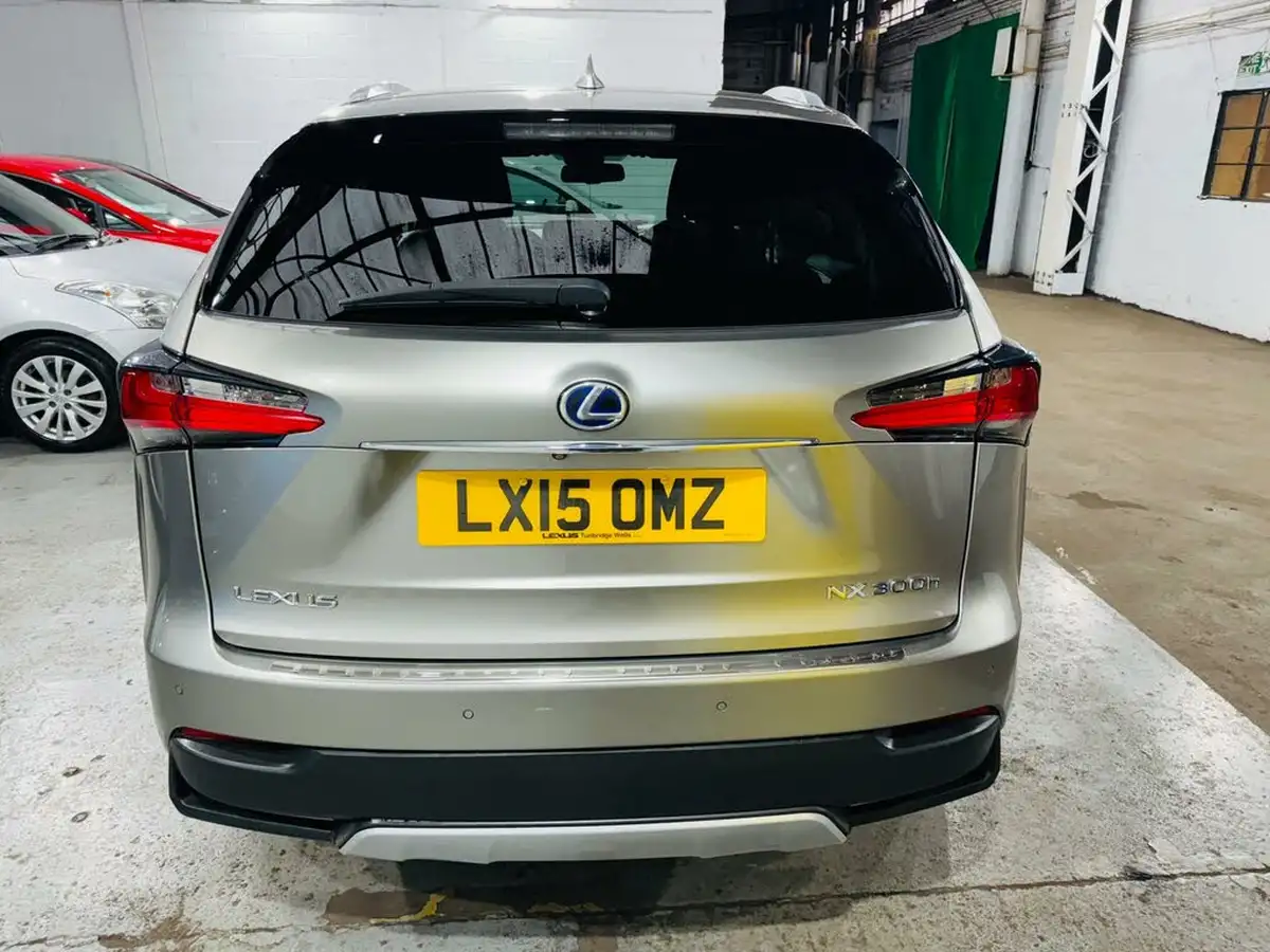 2015-lexus-nx-300h-25-premier-194bhp-panoramic-roof-big-4
