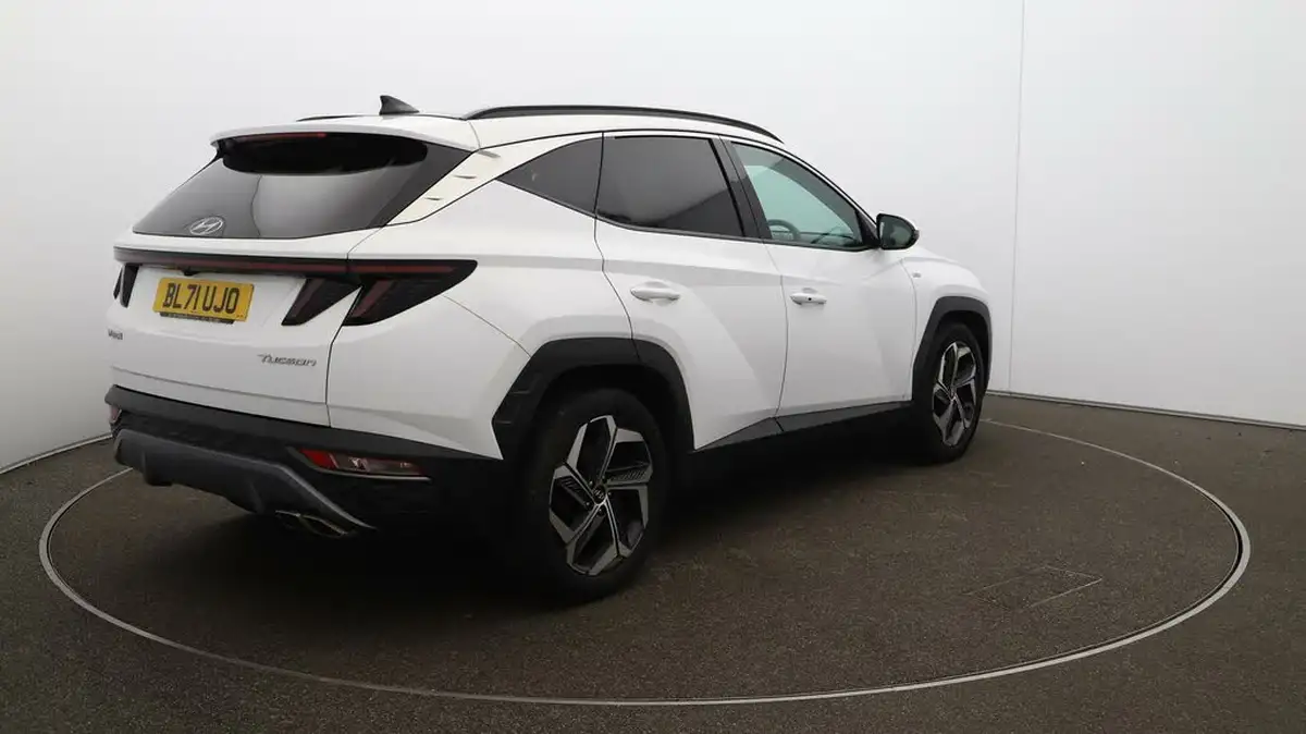 2022-hyundai-tucson-16-t-gdi-ultimate-150ps-48-volt-mhev-dct-big-7