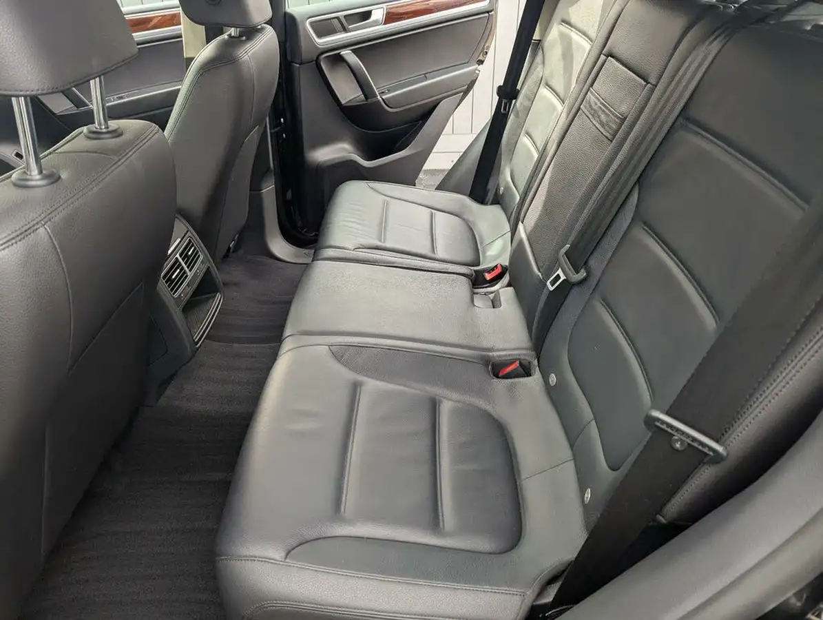 2015-volkswagen-touareg-30tdi-se-204ps-2970cc-big-39