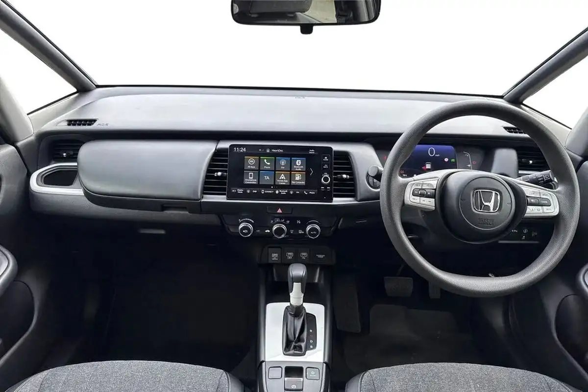2022-honda-jazz-15-i-mmd-sr-109ps-big-16