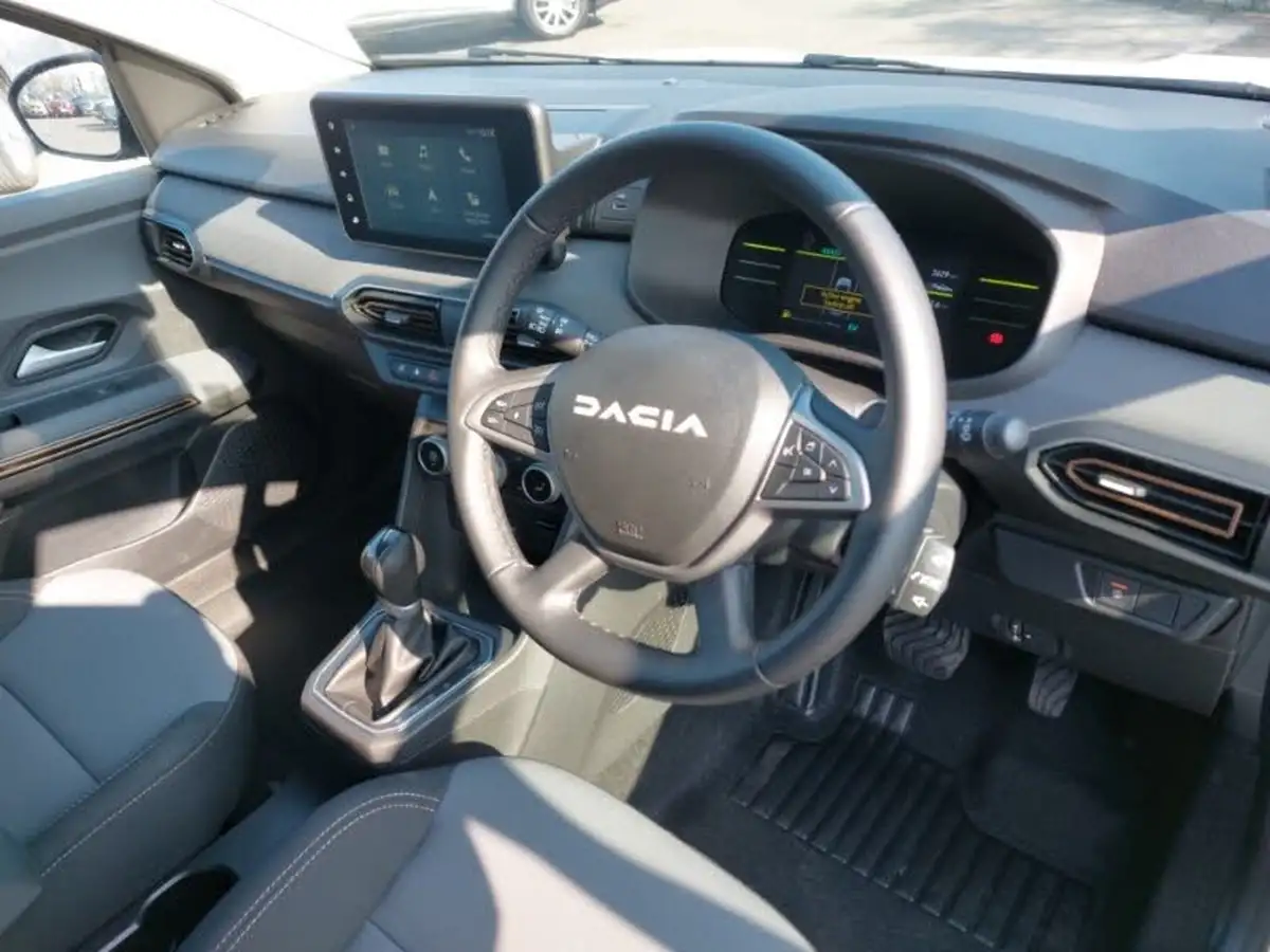 2024-dacia-jogger-16-tce-extreme-big-9