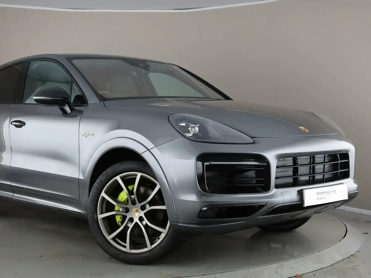 2022-porsche-cayenne-30-v6-e-hybrid-coupe-big-8