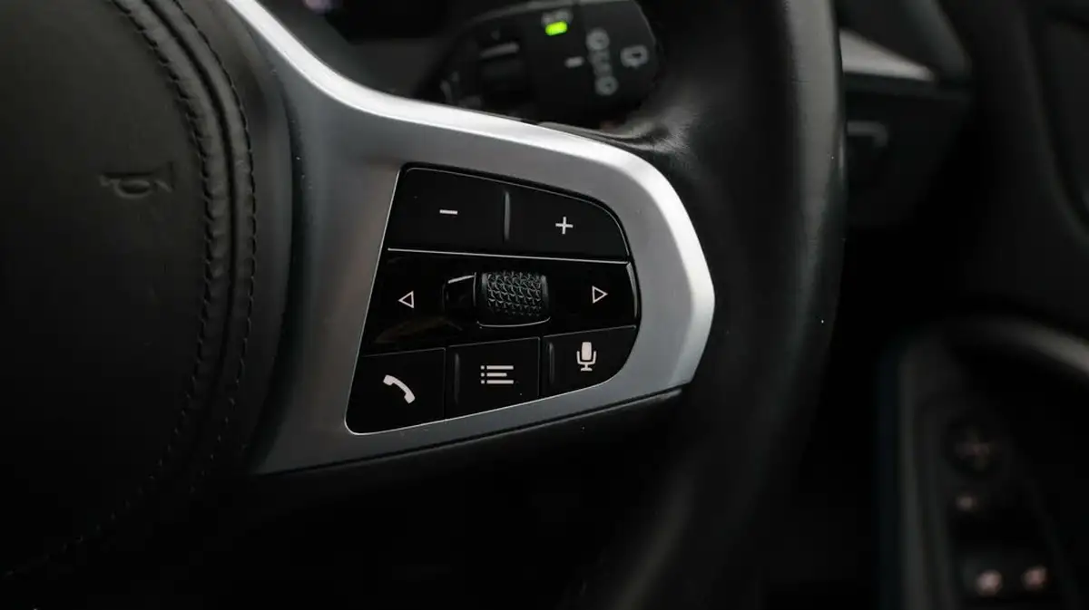 2021-bmw-1-series-15-118i-m-sport-lcp-dct-big-25